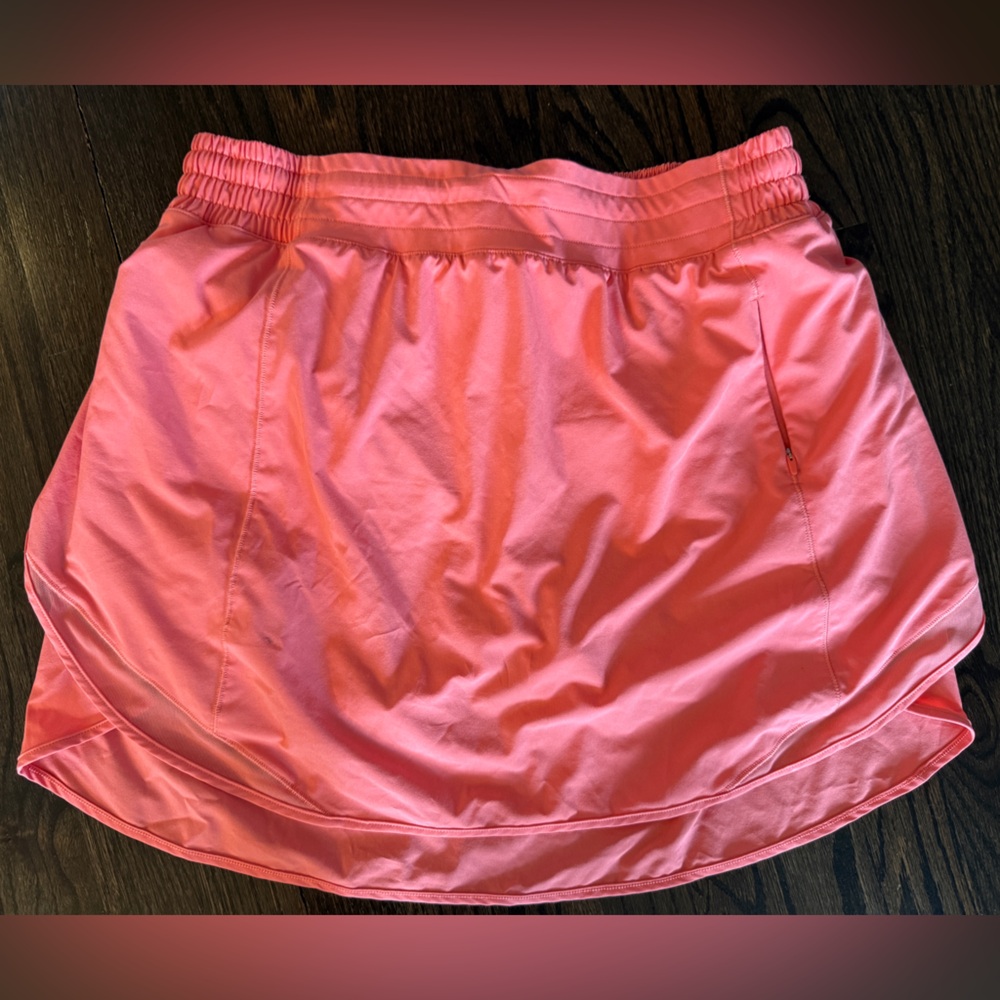 Lululemon Athletica Coral Mini Skirt size 12